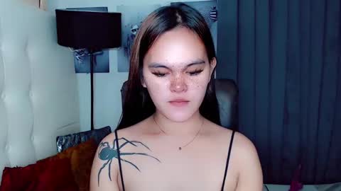 Snapshot of sexxxy_caroline chatting on 01/15/25, 11:43 sexxxy_caroline online show from 01/15/25, 11:43