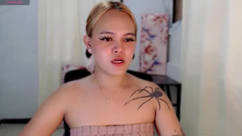 Snapshot of sexxxy_caroline chatting on 05/03/26, 09:04 sexxxy_caroline online show from 05/03/26, 09:04