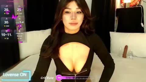 sexxxy_phoenix online show from 04/22/26, 09:55