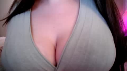 Snapshot of sexxxyprincess chatting on 07/31/26, 02:33 Princess online show from 07/31/26, 02:33