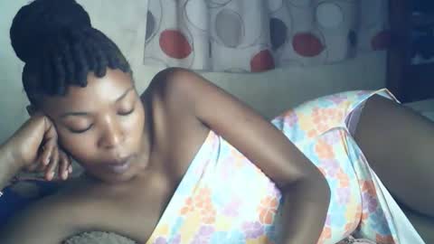 sexxy_curvy23 online show from 02/04/26, 03:45