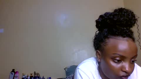 sexxy_daisyy online show from 10/28/25, 07:45