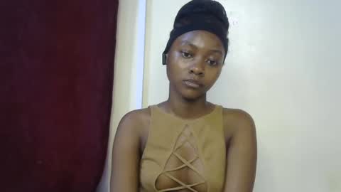 vicky online show from 04/19/26, 08:02