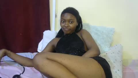 Snapshot of sexxy_divaa chatting on 04/23/26, 10:36 vicky online show from 04/23/26, 10:36