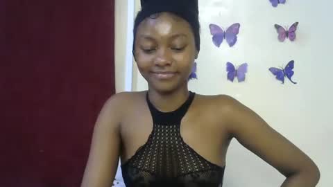 Snapshot of sexxy_divaa chatting on 05/02/26, 08:41 vicky online show from 05/02/26, 08:41