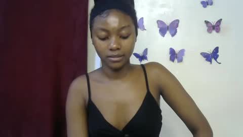 Snapshot of sexxy_divaa chatting on 05/03/26, 09:15 vicky online show from 05/03/26, 09:15