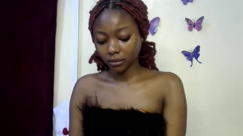 Snapshot of sexxy_divaa chatting on 05/19/26, 04:46 vicky online show from 05/19/26, 04:46