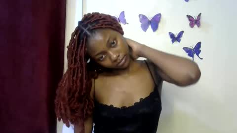 Snapshot of sexxy_divaa chatting on 05/22/26, 06:20 vicky online show from 05/22/26, 06:20