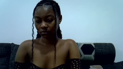 Snapshot of sexxy_divaa chatting on 06/17/26, 11:01 vicky online show from 06/17/26, 11:01