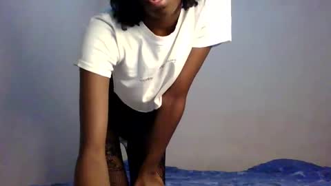 Snapshot of sexxy_natasha19 chatting on 05/17/26, 08:49 sexxy_natasha19 online show from 05/17/26, 08:49