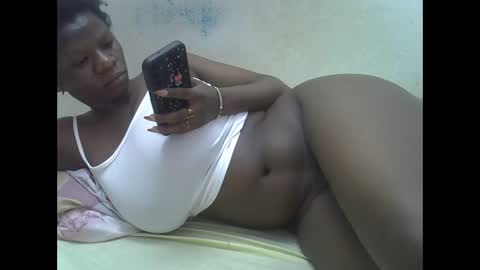 Snapshot of sexxyboob2 chatting on 02/10/26, 01:21 sexxyboob2 online show from 02/10/26, 01:21