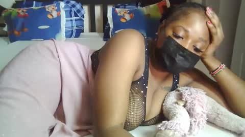 sexxybooty254 online show from 02/26/26, 12:04