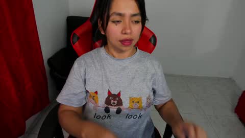 Snapshot of sexxyhot23 chatting on 02/04/25, 03:22 LINDA online show from 02/04/25, 03:22