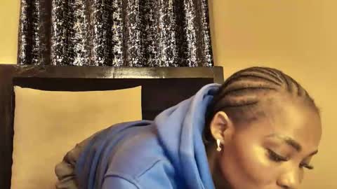 ivy online show from 10/19/25, 09:04