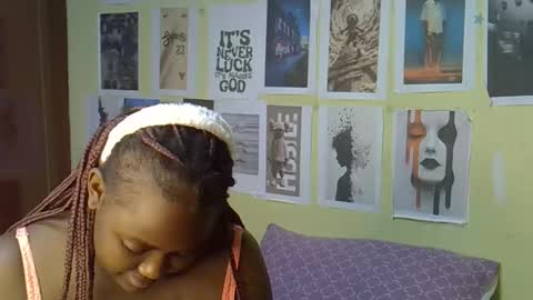 Snapshot of sexxykaree chatting on 04/25/26, 02:25 sexxykaree online show from 04/25/26, 02:25