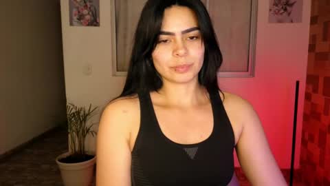 Snapshot of sexxylady__ chatting on 03/11/25, 02:32 Angie online show from 03/11/25, 02:32