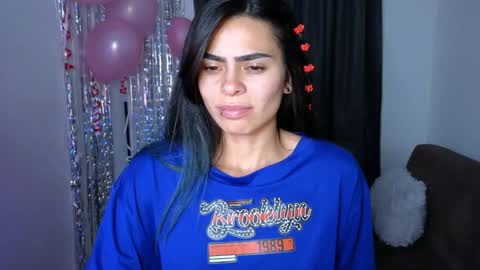 Snapshot of sexxylady__ chatting on 06/06/26, 02:38 Angie online show from 06/06/26, 02:38