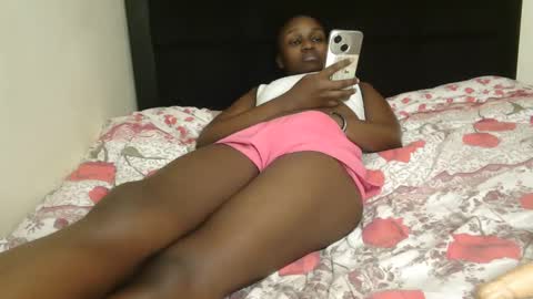 maya online show from 12/01/25, 09:20