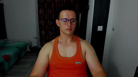 Sexxymuscles4U online show from 09/09/25, 10:48