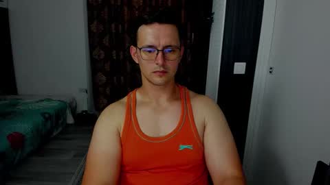Sexxymuscles4U online show from 09/10/25, 12:05
