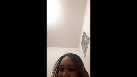 Snapshot of sexy182687 chatting on 03/04/26, 05:02 sexy182687 online show from 03/04/26, 05:02