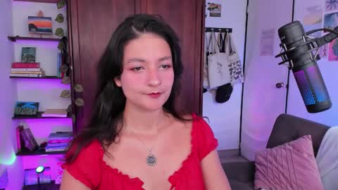 Snapshot of sexy__emma chatting on 10/08/25, 05:43 sexy__emma online show from 10/08/25, 05:43