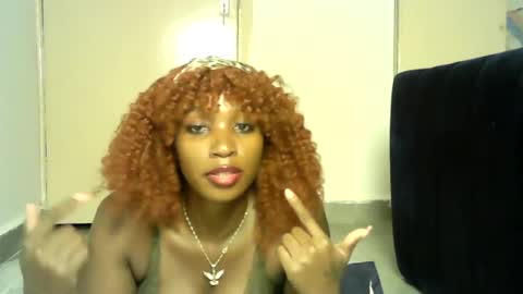 Snapshot of sexy_africana05 chatting on 06/15/26, 10:12 sexy_africana05 online show from 06/15/26, 10:12