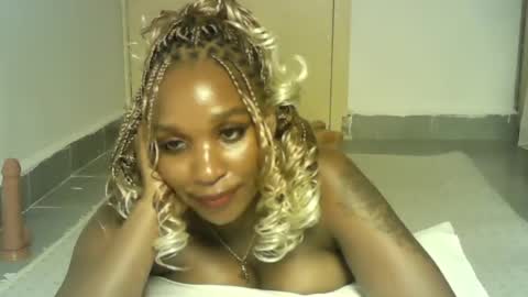 Snapshot of sexy_africana05 chatting on 07/22/26, 10:45 sexy_africana05 online show from 07/22/26, 10:45