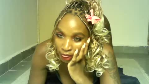 Snapshot of sexy_africana05 chatting on 07/26/26, 09:00 sexy_africana05 online show from 07/26/26, 09:00