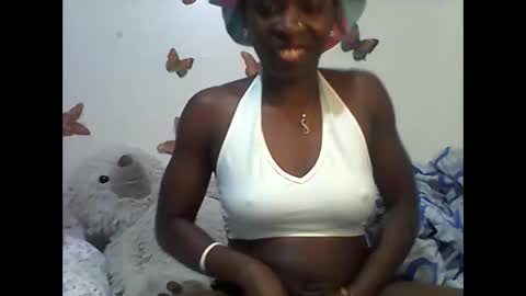 Snapshot of sexy_annbel chatting on 10/23/25, 12:32 Ann online show from 10/23/25, 12:32
