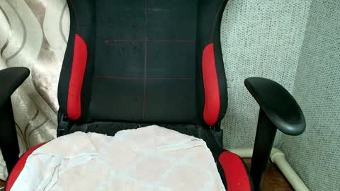 Jessica  Face only in pvt or in snapchat Dont ask more.... online show from 12/22/25, 11:13