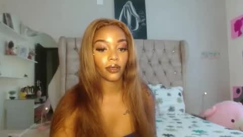 sexy_babydoll22 online show from 02/04/26, 09:26