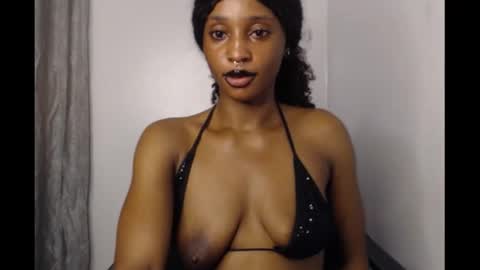 Sexy bitchgirl online show from 01/10/26, 07:59