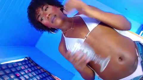Snapshot of sexy_blackxxx991296 chatting on 05/22/26, 09:20 sexy_blackxxx991296 online show from 05/22/26, 09:20