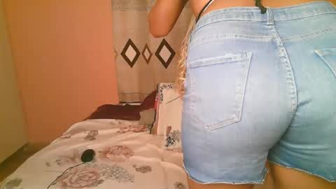 sexy_bluegirl online show from 11/17/25, 03:29