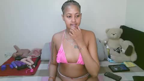 sexy_bluegirl online show from 05/05/26, 10:23