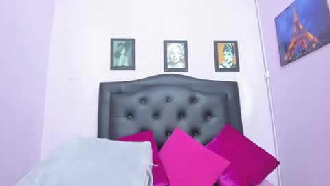sexy_candy18x online show from 05/16/26, 12:40