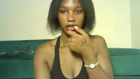 sexy_chocoy05 online show from 11/17/25, 04:13