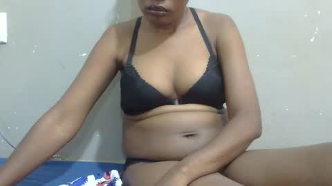 sexy_claude96 online show from 01/29/25, 08:40