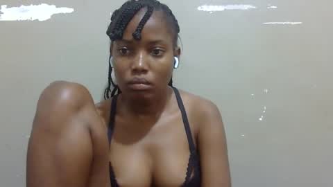 sexy_claude96 online show from 02/03/25, 05:51