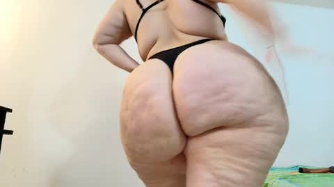 karla           instagram  online show from 02/14/25, 05:03