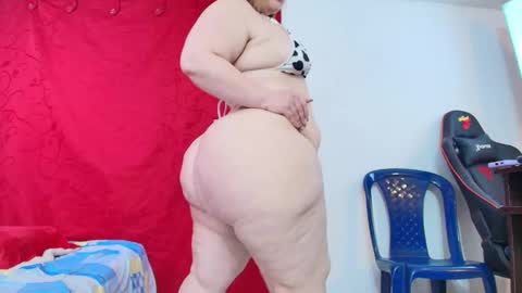 karla           instagram  online show from 09/22/25, 03:36