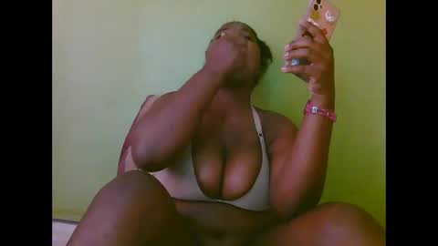 Snapshot of sexy_divana chatting on 02/19/25, 09:17 sexy_divana online show from 02/19/25, 09:17