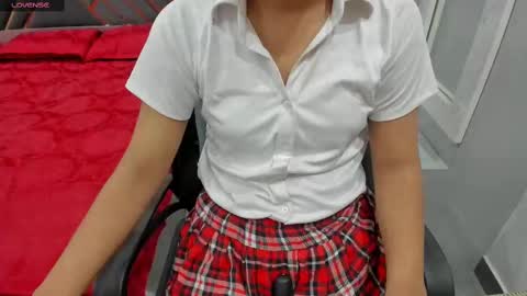 Snapshot of sexy_doll_1_ chatting on 02/23/25, 11:33 Sexydoll online show from 02/23/25, 11:33