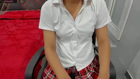 Snapshot of sexy_doll_1_ chatting on 03/02/25, 02:30 Sexydoll online show from 03/02/25, 02:30