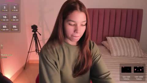 Snapshot of sexy_dreams19 chatting on 11/17/25, 02:50 My name is Keyty H. Welcome online show from 11/17/25, 02:50