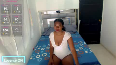Snapshot of sexy_duo_girl chatting on 07/08/26, 11:04 sexy_duo_girl online show from 07/08/26, 11:04