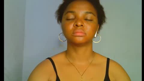 Clara online show from 09/21/25, 08:05