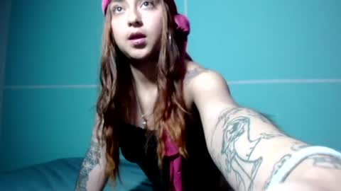 Snapshot of sexy_foxx_ chatting on 07/04/26, 04:40 Antonella online show from 07/04/26, 04:40