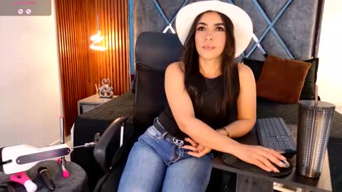 Dafne online show from 01/16/26, 12:53